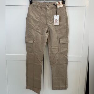 Sincerely Jules Women’s Tan Cargo Pants Size 3/25 NWT Pockets